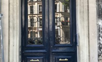 After traveling to Paris I fell in love with the colorful and gorgeous doors, to see more inspirational front doors from the streets of paris head over to www.homewithkeki.com #interiors #travel #paris